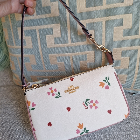 NWT Coach  Nolita 19 In Signature Canvas With Heart Petal Print+ extende… - Picture 9 of 12